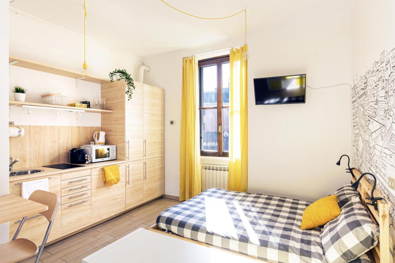 A Yellow Touch - Modern Studio In Isola Milano Exterior photo