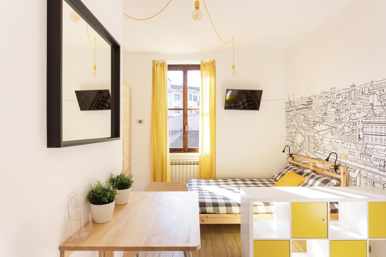 A Yellow Touch - Modern Studio In Isola Milano Exterior photo